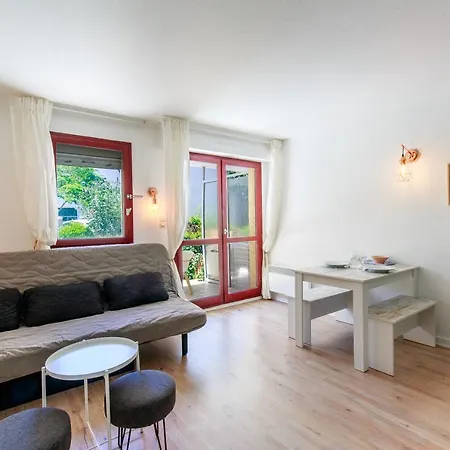 Benoit A 80m, Terrasse & Jardinet Apartment *